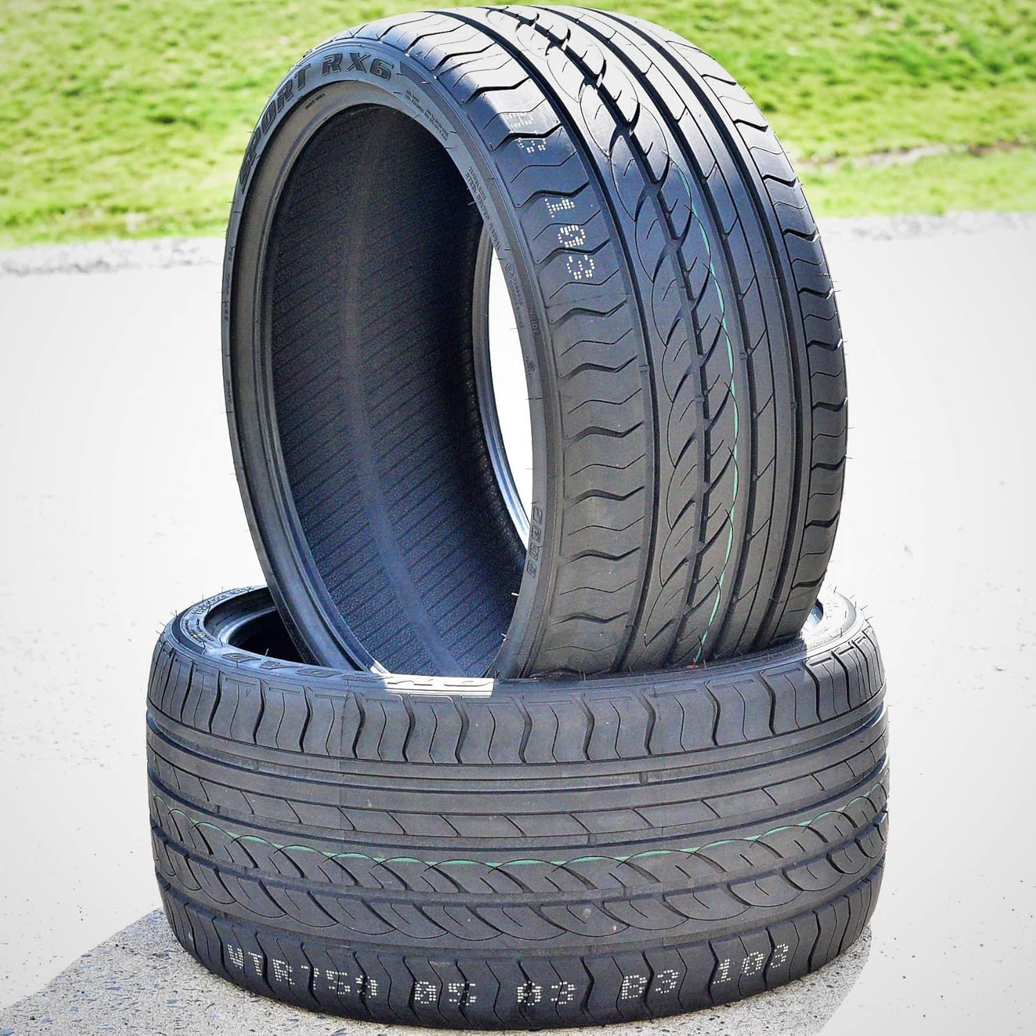 275/35R20 All-Season High Performance Radial Tire D556584
