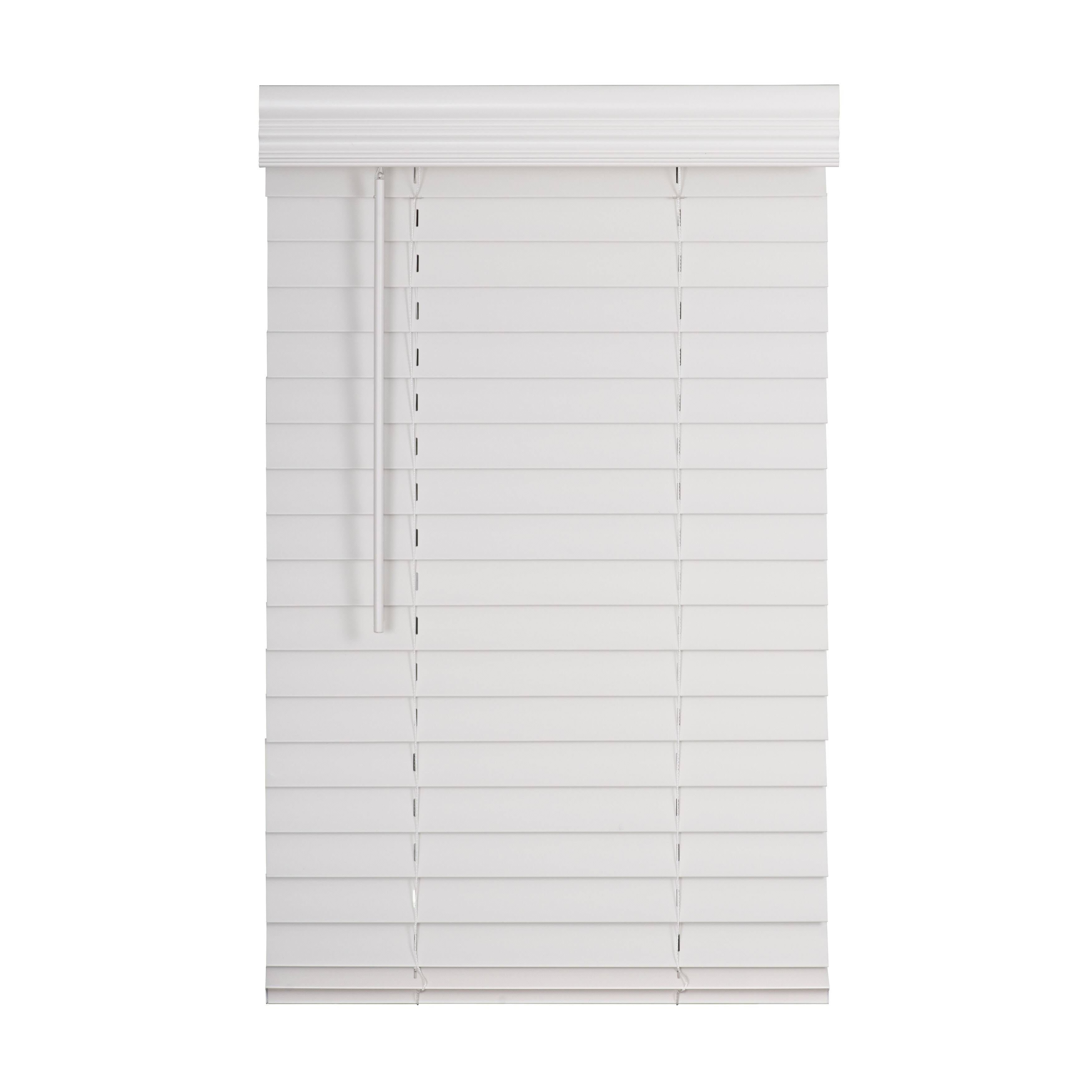 White Faux Wood Blind M59595