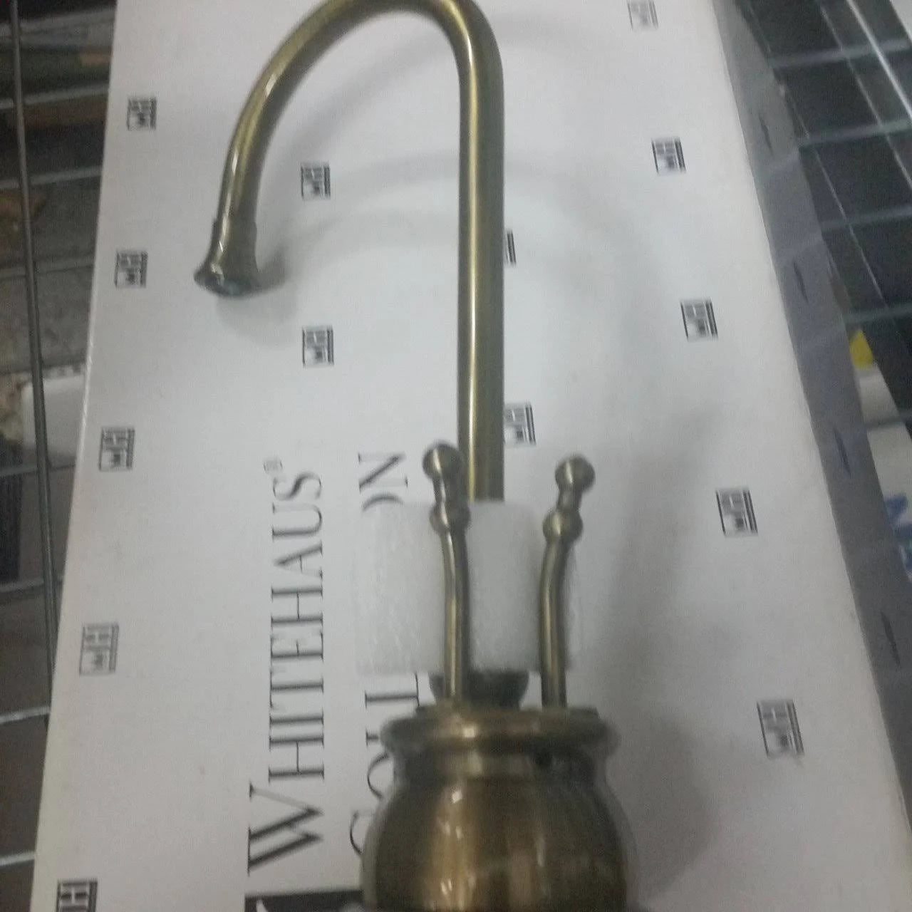 Antique Brass Instant Hot and Cold Water Dispenser Z3657