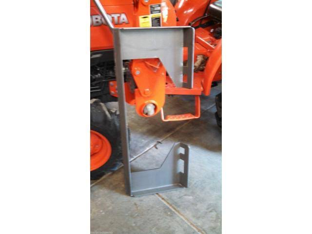 5/16x22 Quick Tach Loader Cut Out Universal Mount Plate N9836