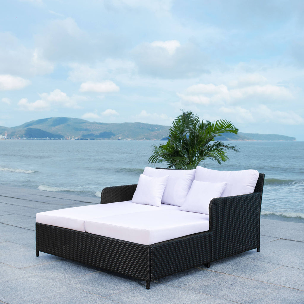 Grey and White Daybed Q181