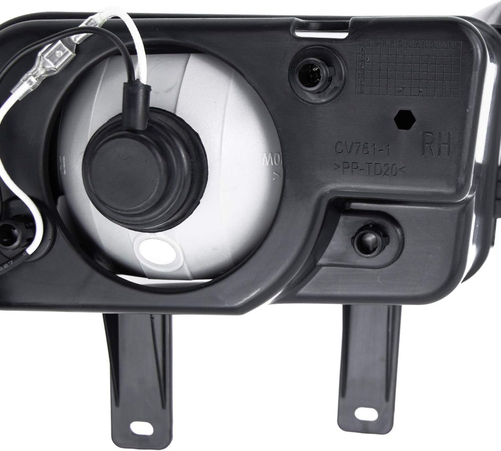Pair Clear Fog Lights with H3 12V 20W Bulbs Q32529