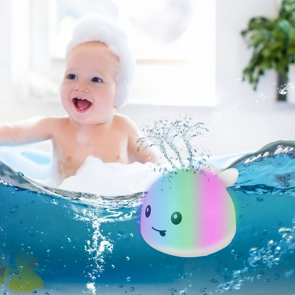 White/Gr Baby Bath Toy Light up Whale Sprinkler Bathtub Toy with LED Light U71603