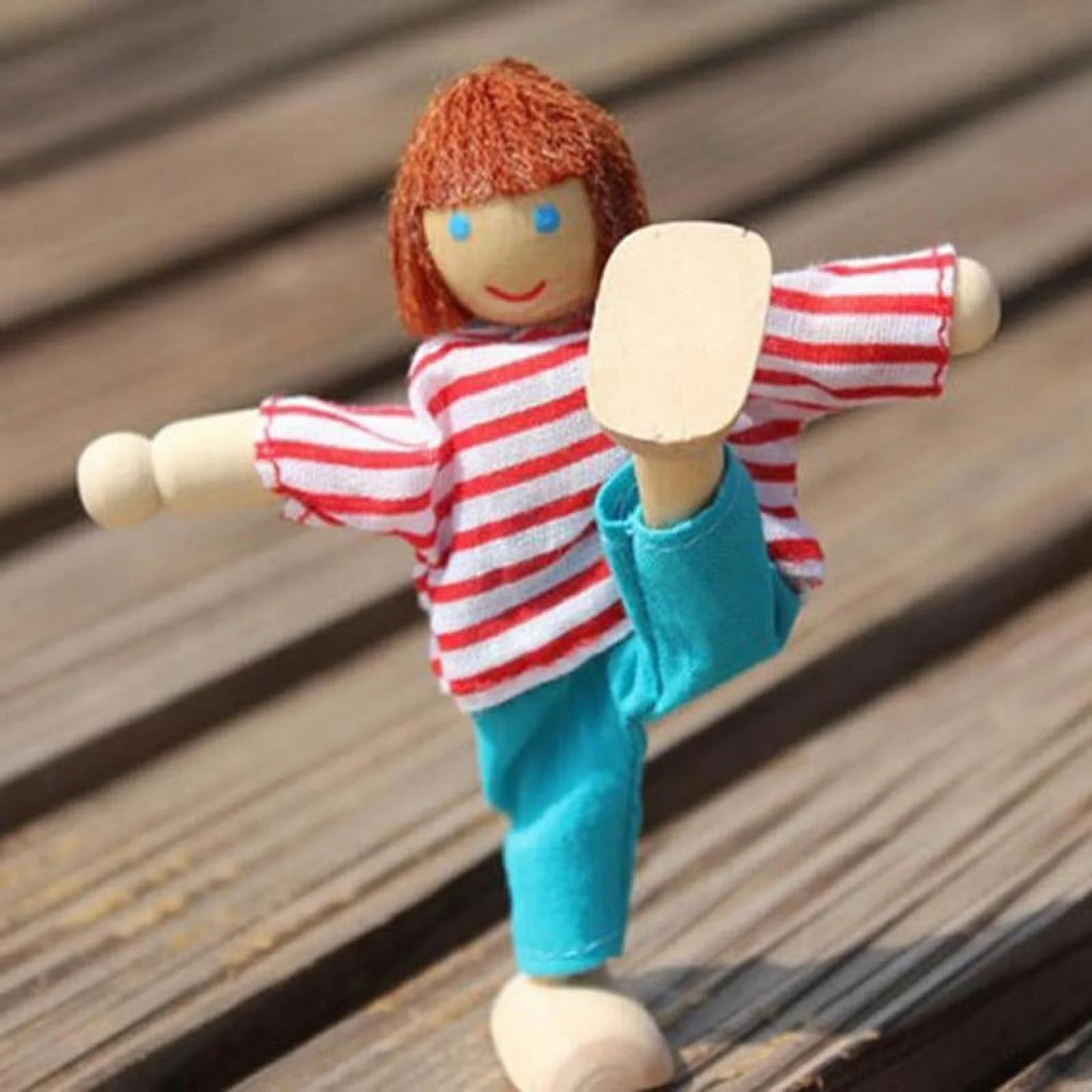Flexible Wooden Dolls Family of 4 A925
