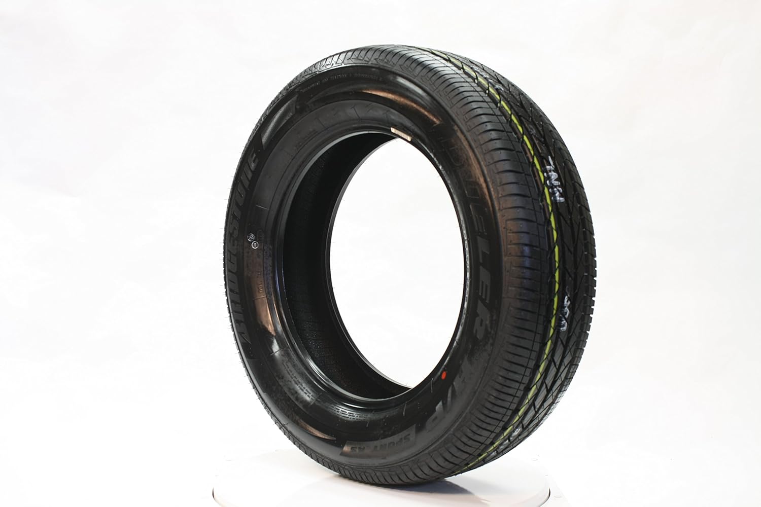 All-Season Radial Tire 245/60R18 105V V470